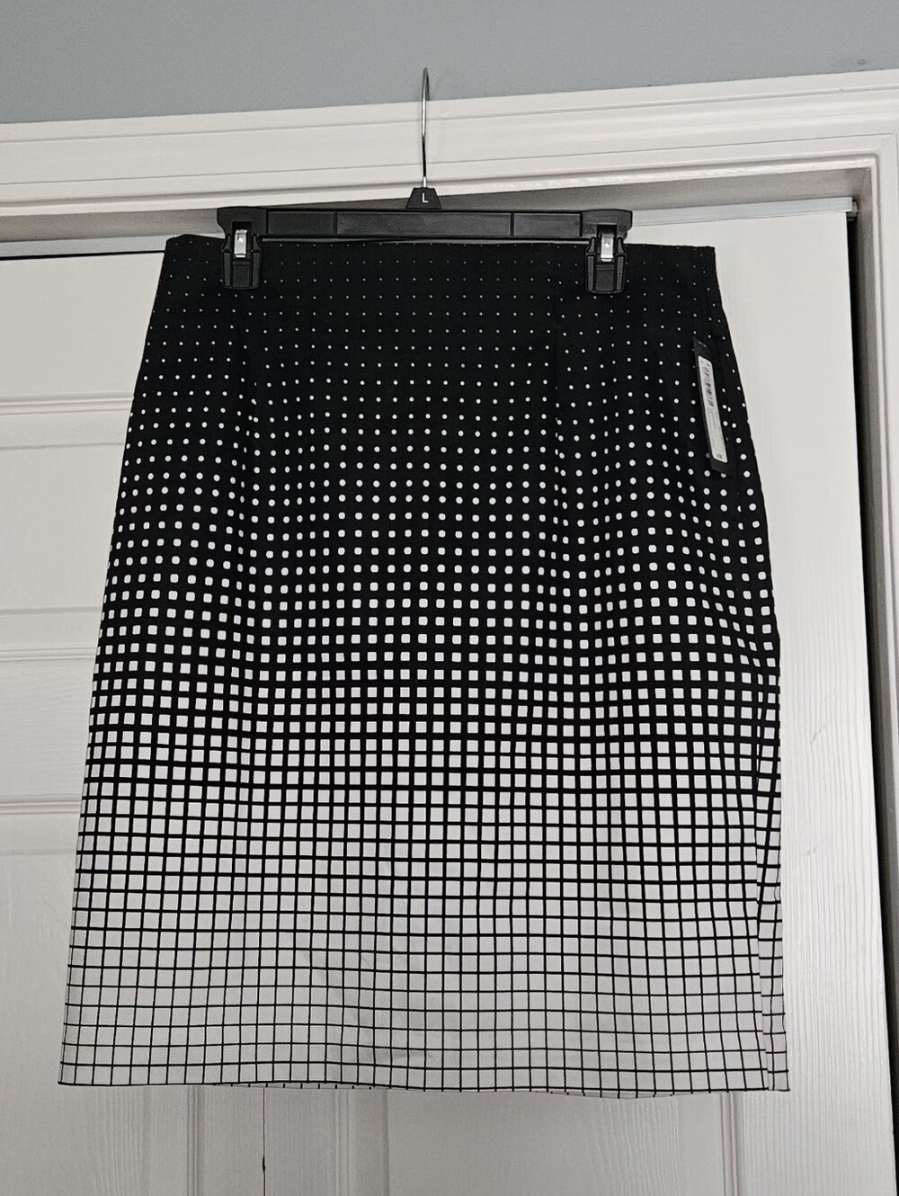 NWT Worthington Women's Black and White Gradient Grid Pencil Skirt Size 14